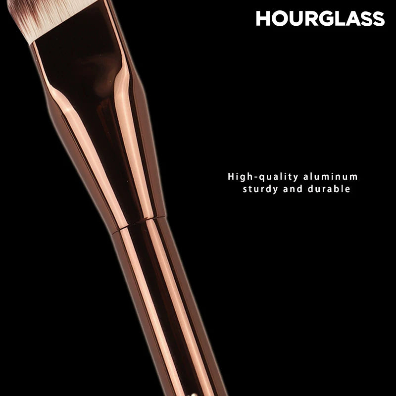 HOURGLASS Angled Liquid Foundation Brushes